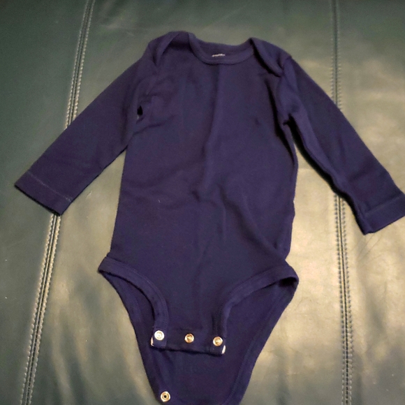 Carter long sleeve onsies - Picture 2 of 8